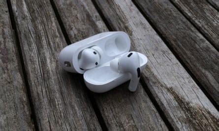 Возможность замены AirPods Pro при постоянном появлении шума