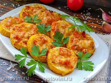 Запеченные огурцы с помидорами и сыром: идеальное гарнировое блюдо для мясных и рыбных блюд