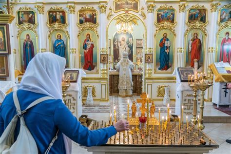 Значение речи и молитвы перед святыми образами в храме