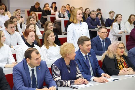 Консультация с преподавателями ведущего университета России