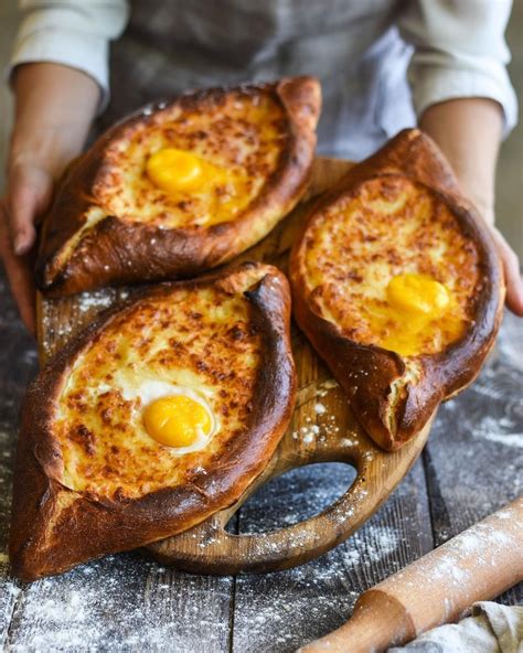 Мастерство создания вкусной и аппетитной начинки для хачапури лодочки