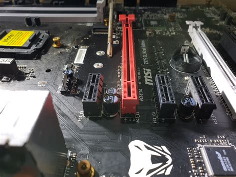 Определение слота PCI-E на материнской плате