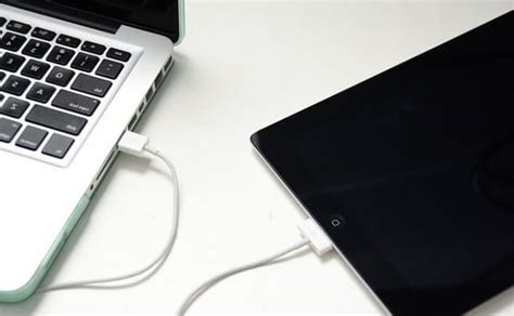 Подключение iPad к компьютеру через USB для отключения функции Sidecar