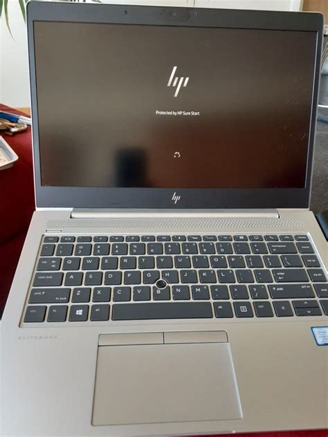 Преимущества использования функции захвата экрана на устройстве HP EliteBook Bang Olufsen