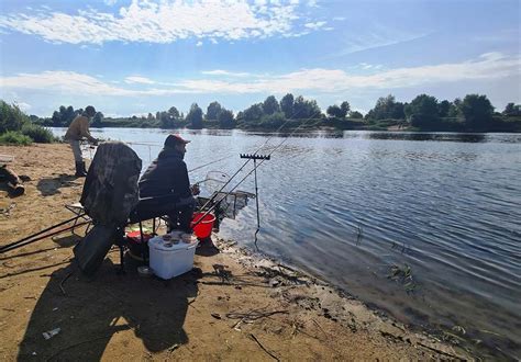 Применение уникального самодельного рыболовного приспособления во время ловли водных обитателей