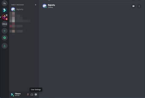 Установите приложение Discord и войдите в свой аккаунт: